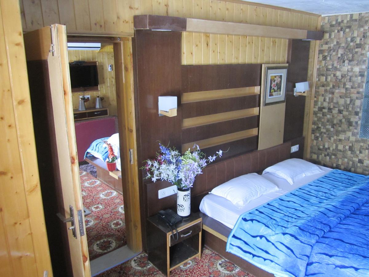 Hotel Akbar Sonāmarg 外观 照片