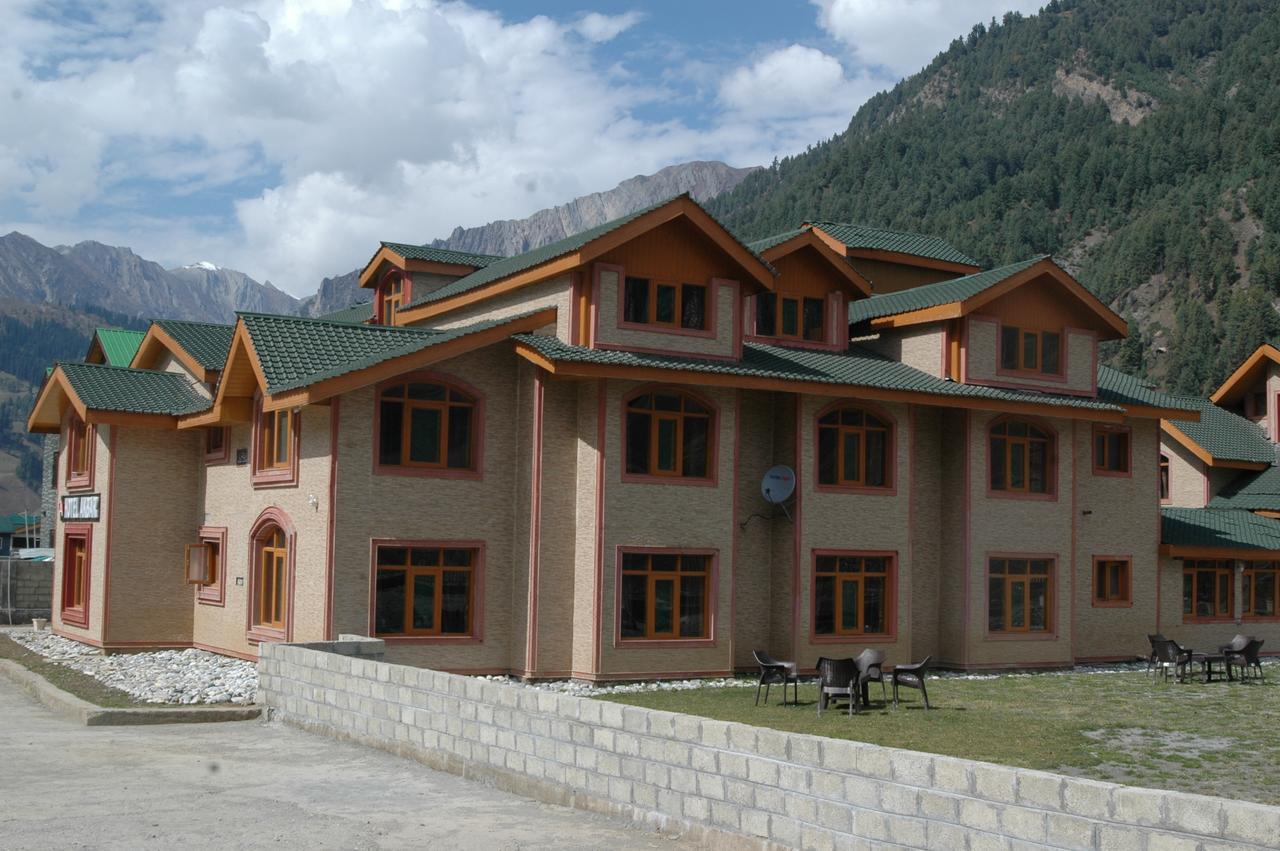 Hotel Akbar Sonāmarg 外观 照片