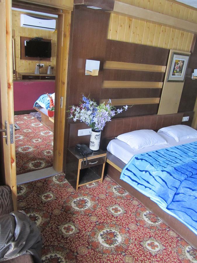 Hotel Akbar Sonāmarg 外观 照片