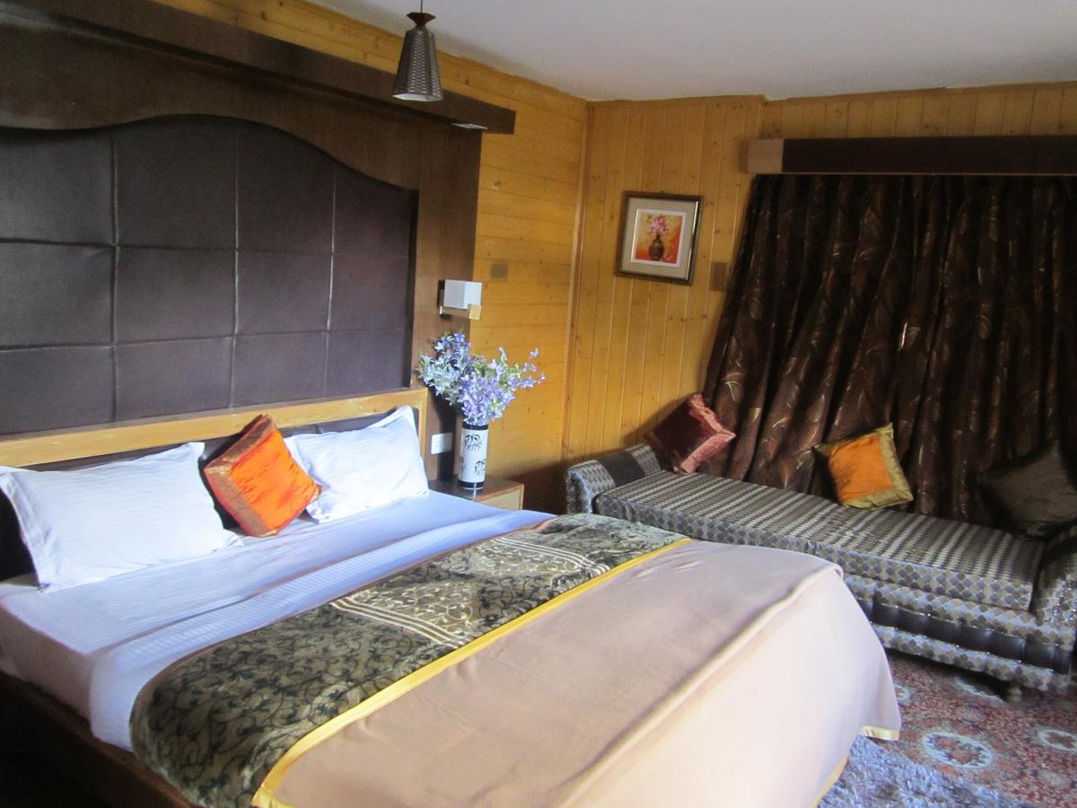 Hotel Akbar Sonāmarg 外观 照片