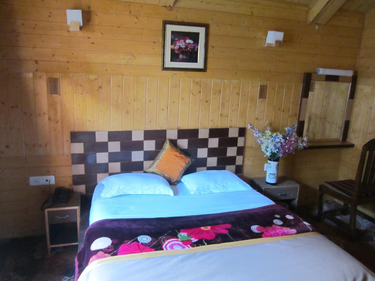 Hotel Akbar Sonāmarg 外观 照片